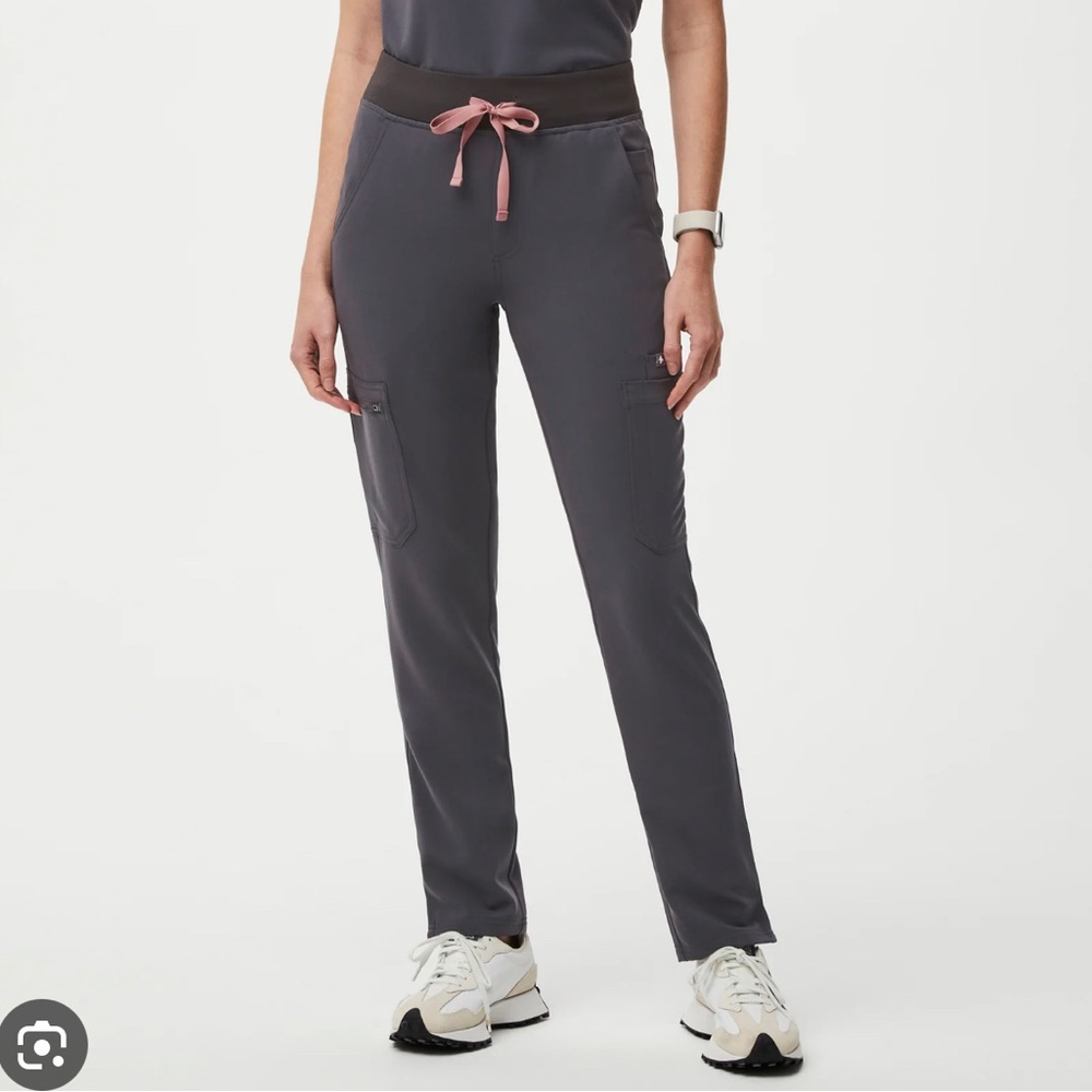 Skinny Yola Charcoal Pants.